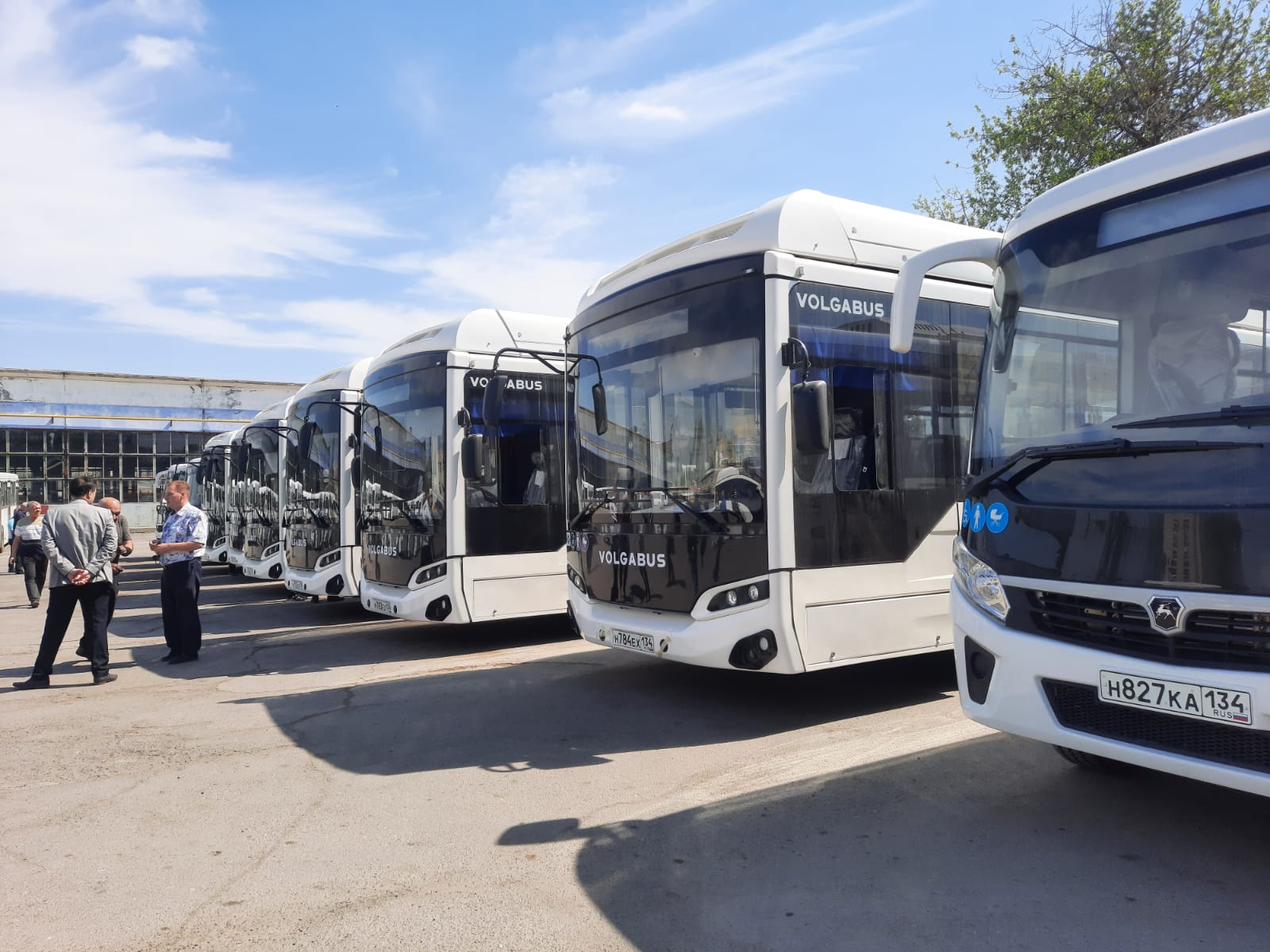 В Волжский поступили новые автобусы