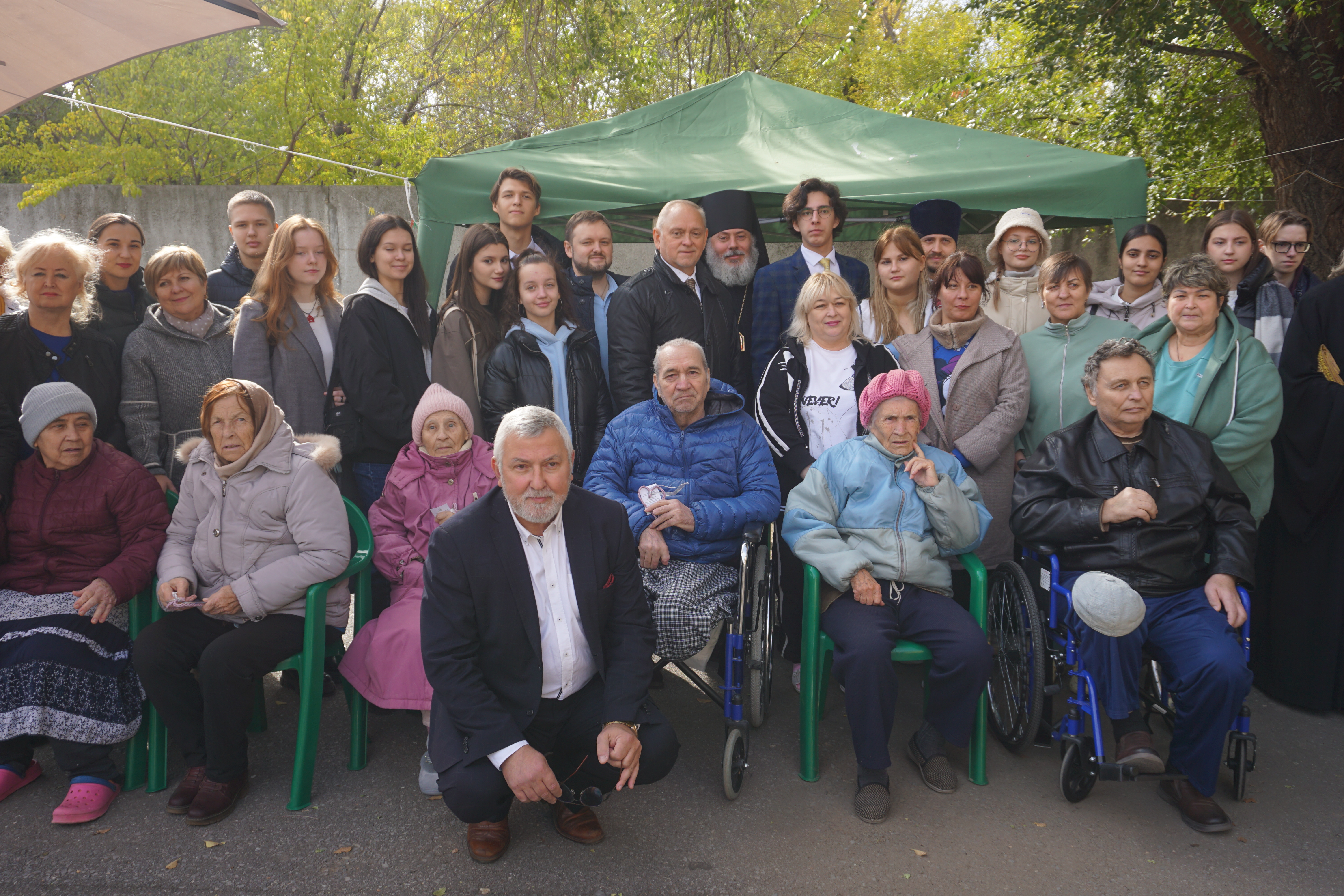 Игорь Воронин принял участие в открытии пансионата для пожилых людей