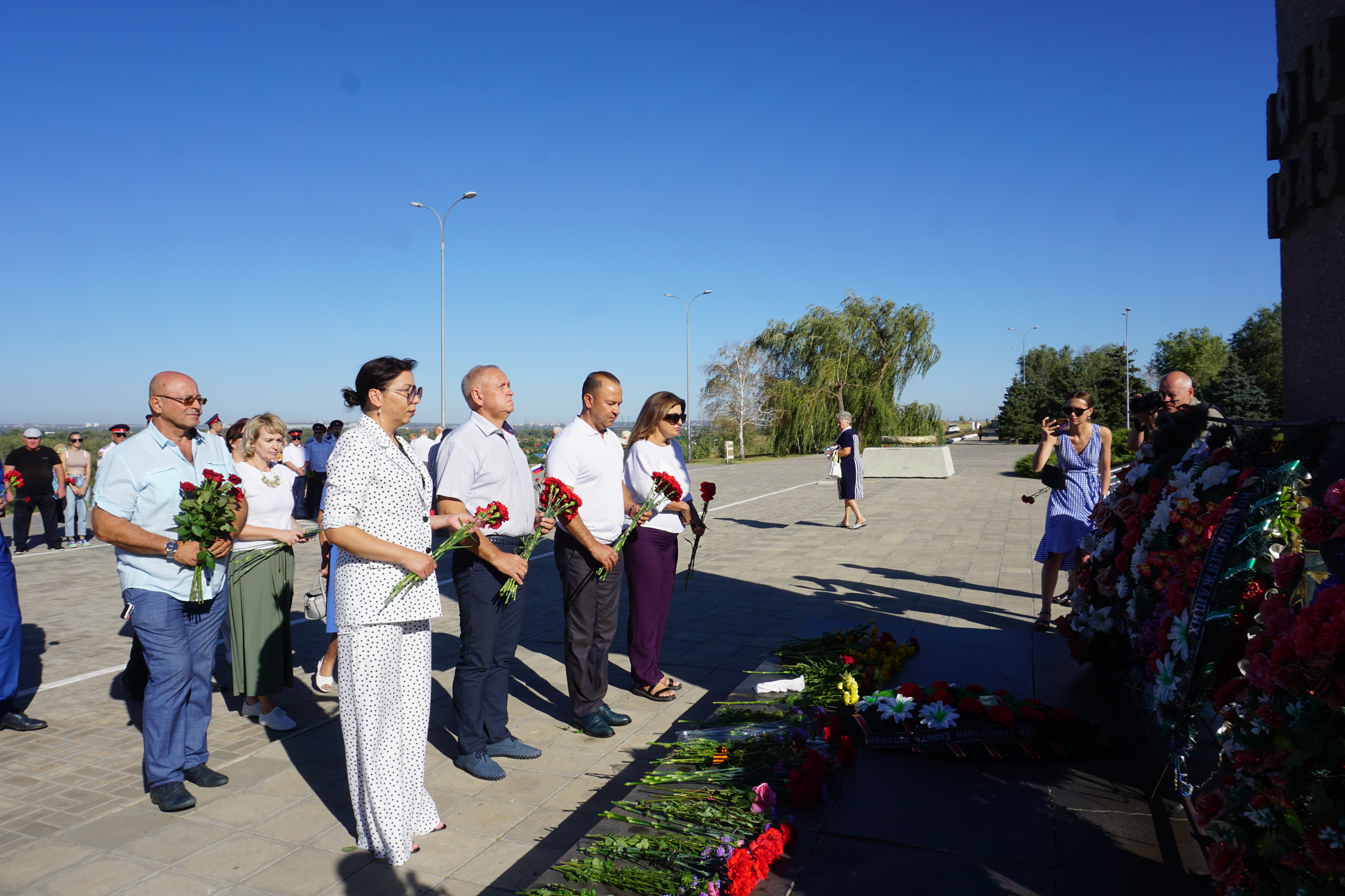 Волжане почтили память погибших в день начала бомбардировки Сталинграда