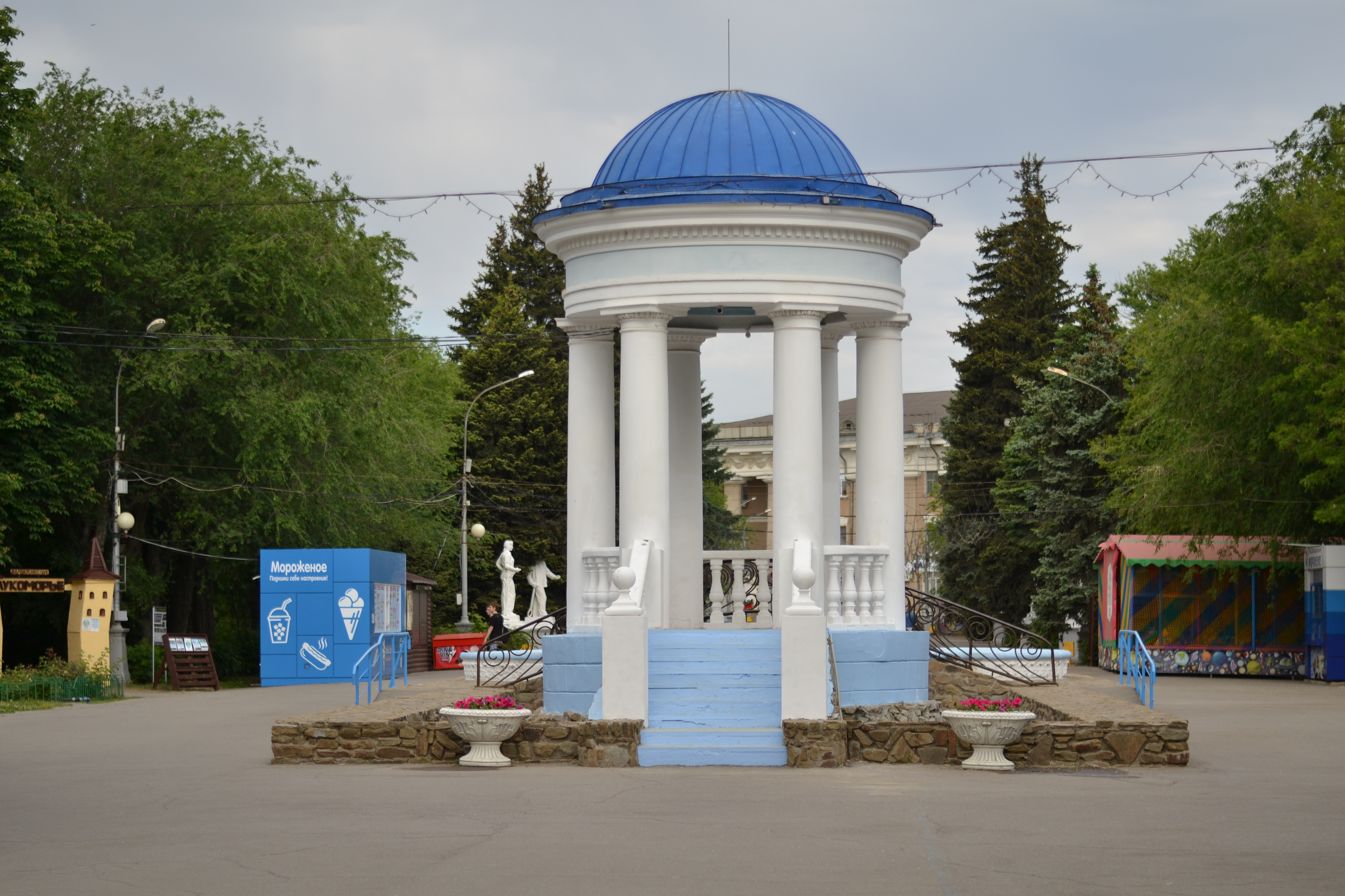 В Волжском из-за «Последнего звонка» ограничат посещение парка «Гидростроитель» 