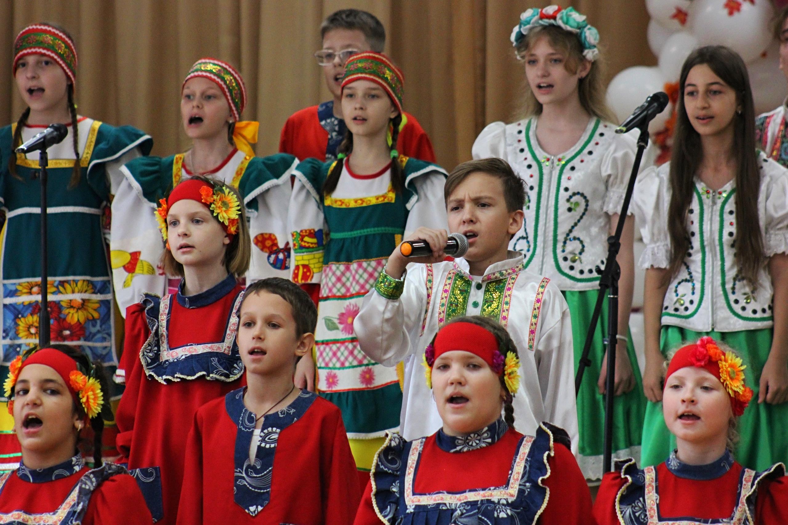 В Волжском состоялся областной фестиваль национальных культур «Венок дружбы»