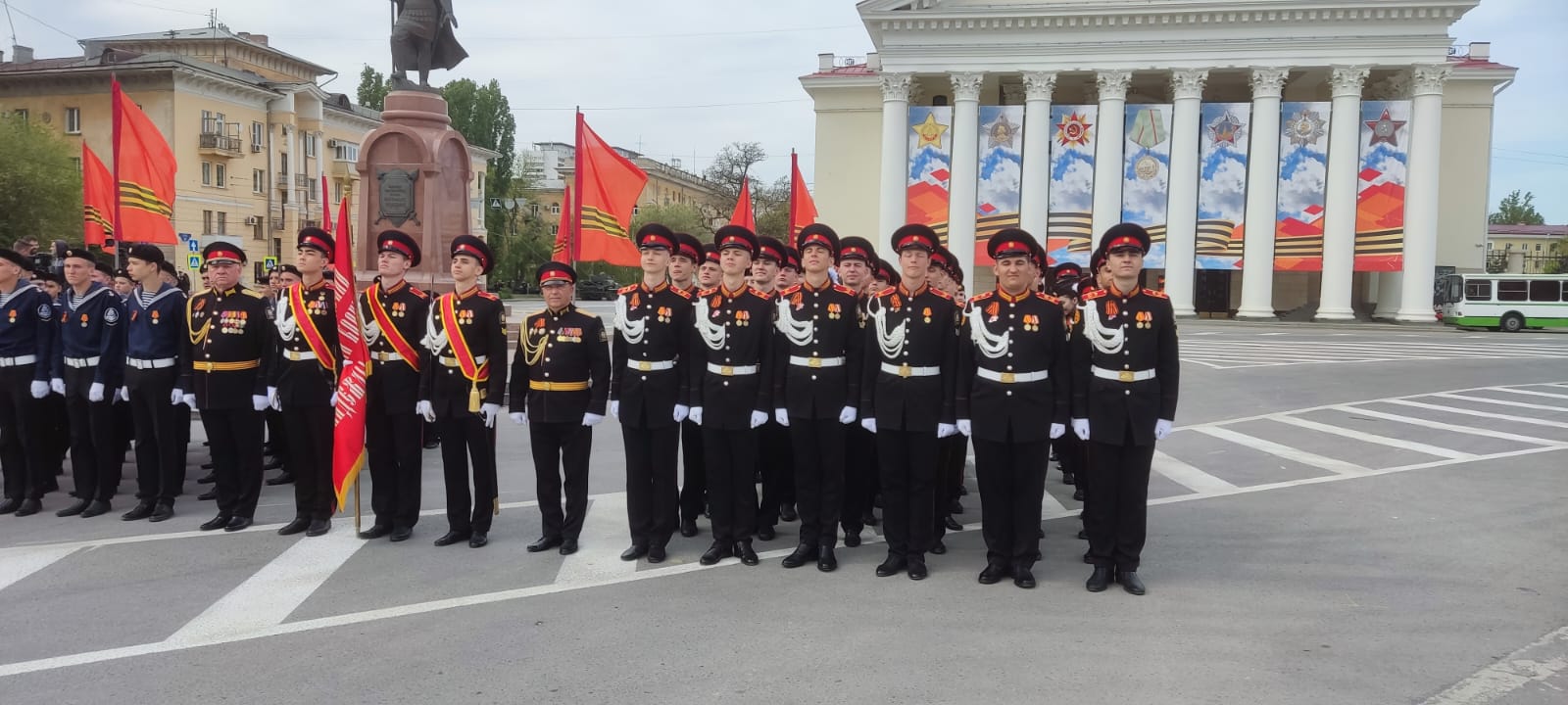 Волжские кадеты примут участие в параде в честь Сталинградской Победы